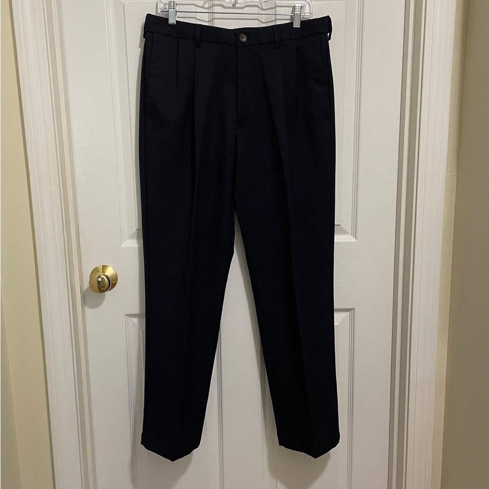 Men’s Haggar Black Dress Pants Classic Style
